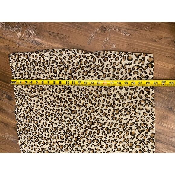 Leopard Print Infinity Scarf - Picture 5 of 6